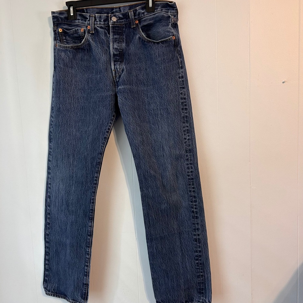 Levis 501 Original Fit Mens Medium Wash Blue Straight Leg Button Fly Jeans 33x32